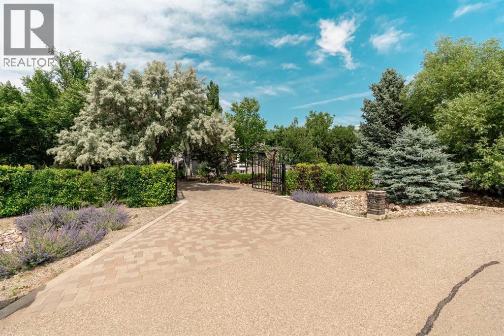 106 Sierravista Court, Rural Lethbridge County, Alberta  T1J 5S2 - Photo 4 - A2236221