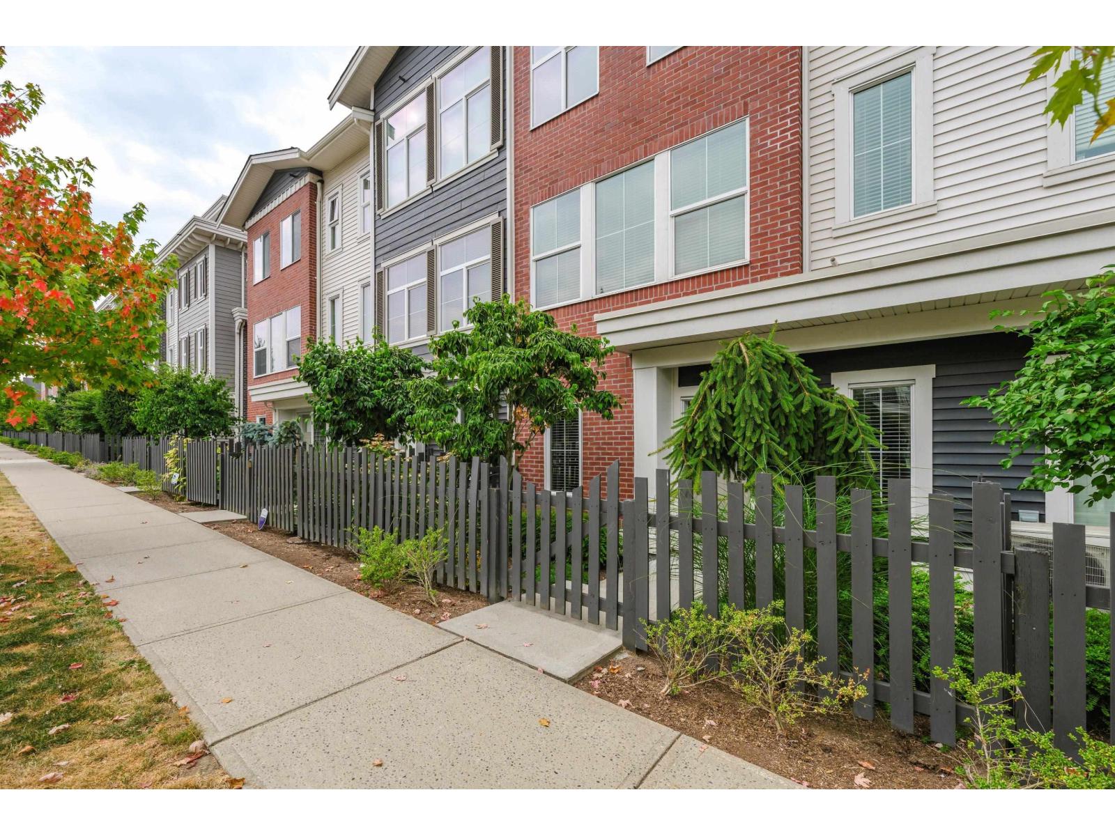 6 8371 202b Street, Langley, British Columbia  V2Y 4K6 - Photo 2 - R3033769