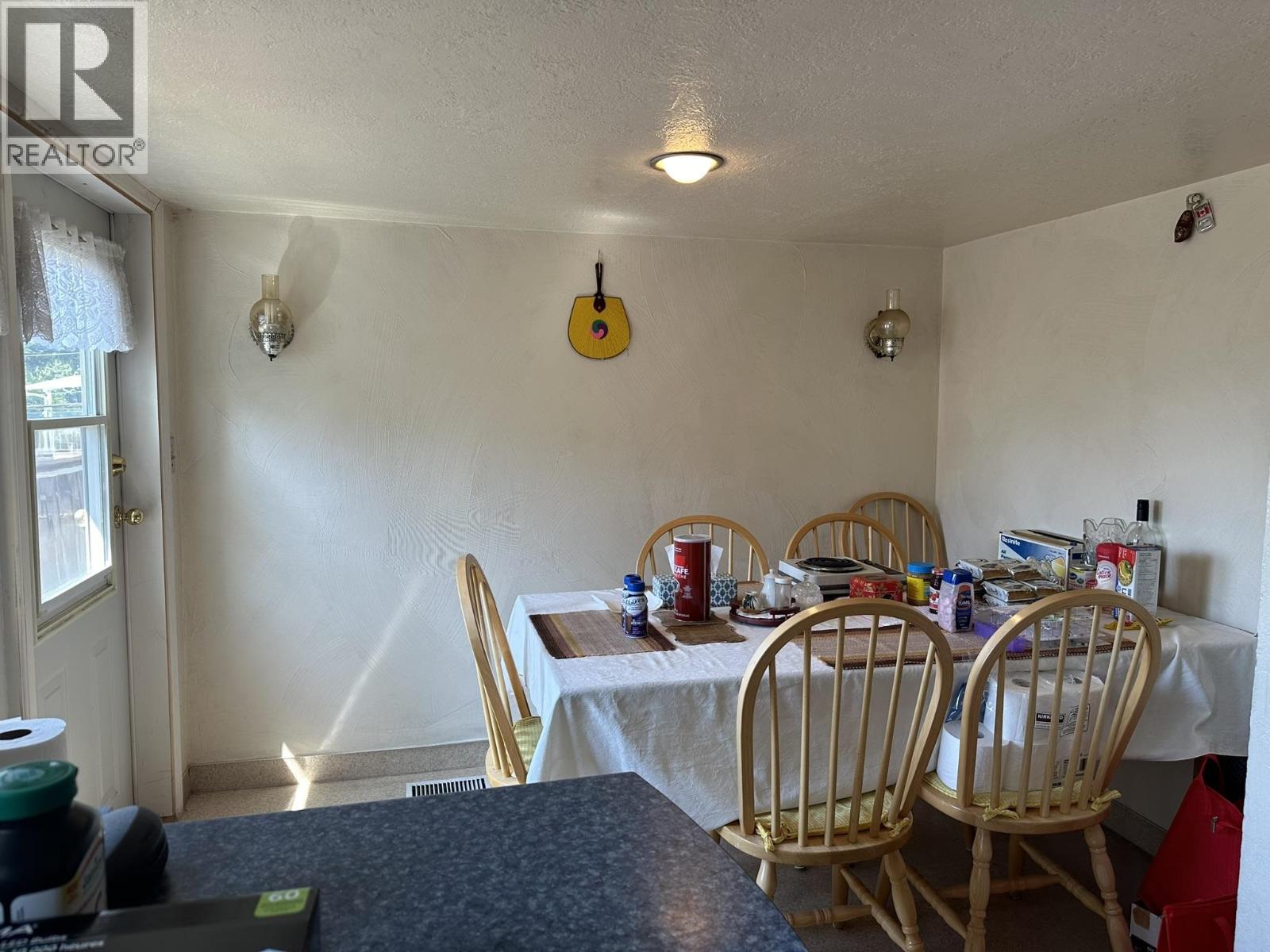 8015 Nelson Avenue, Burnaby, British Columbia  V5J 4E6 - Photo 7 - R3031188
