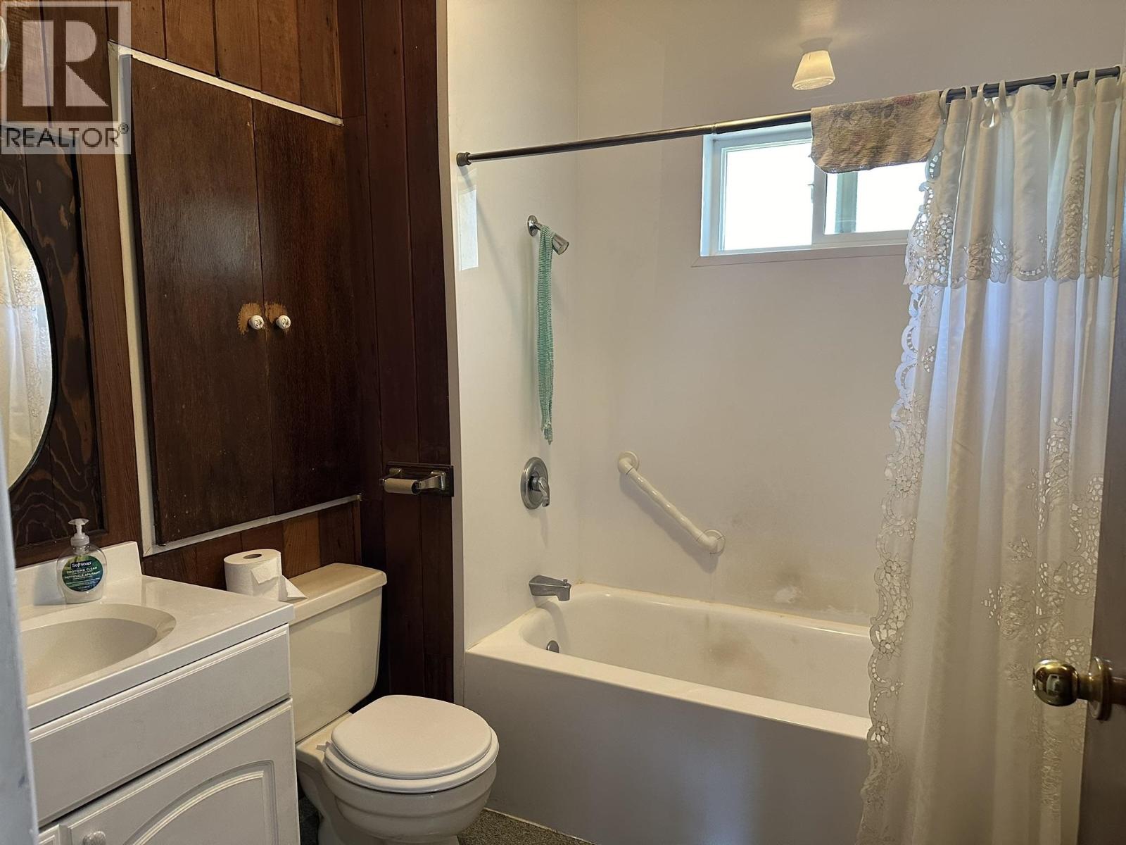 8015 Nelson Avenue, Burnaby, British Columbia  V5J 4E6 - Photo 8 - R3031188