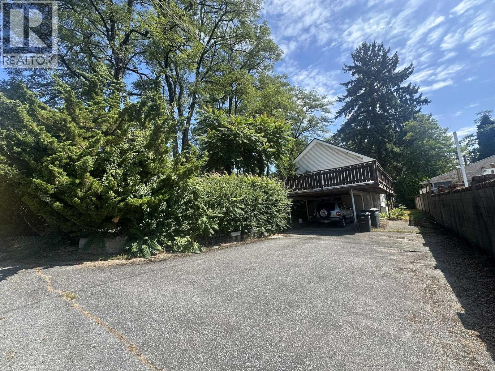 Property at 8015 NELSON AVENUE image 4