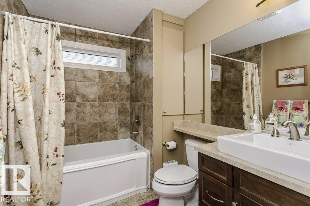 Property at 10511 76 ST NW image 5