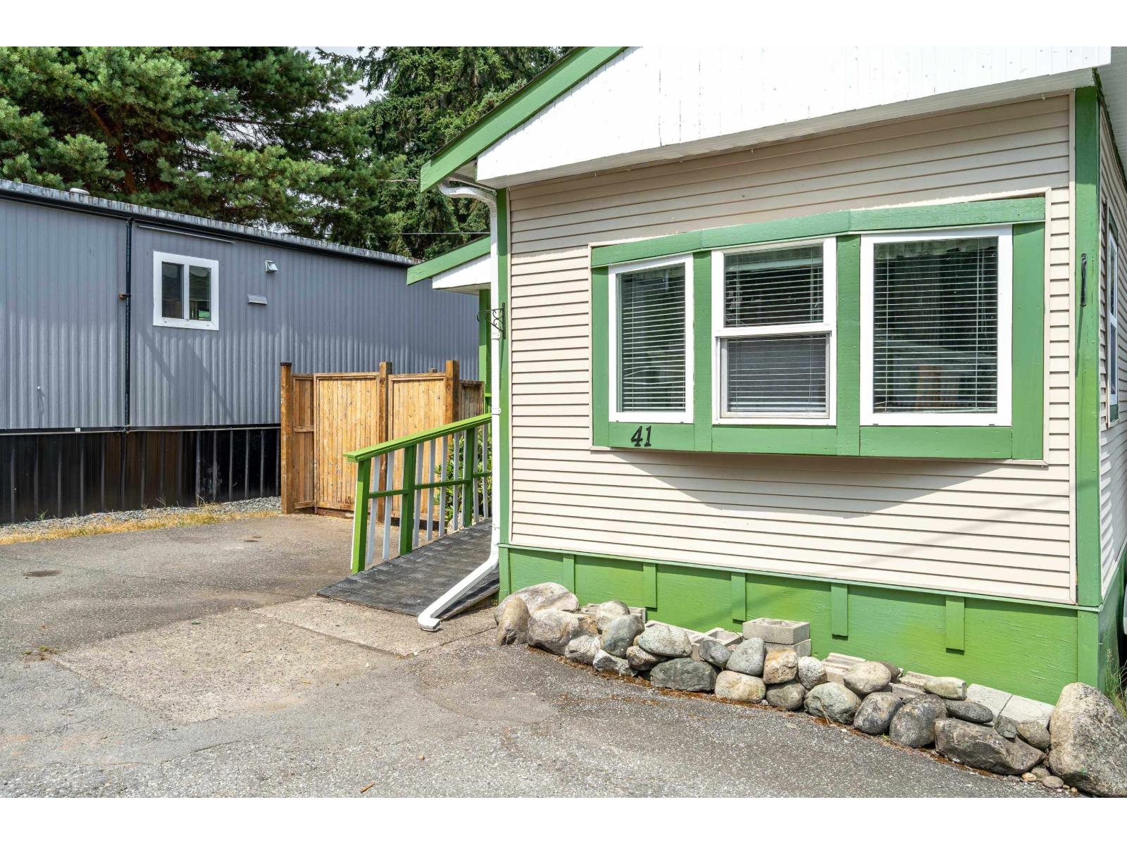 Property at 41 9132 120 STREET image 2