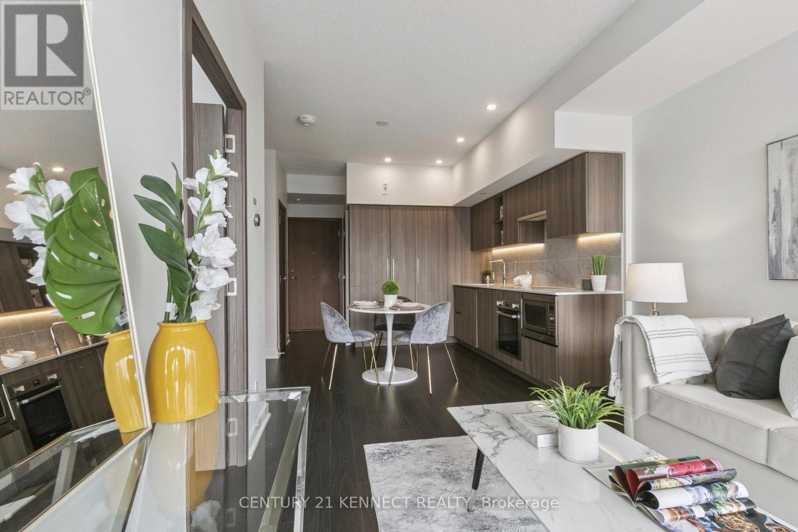 3108 - 19 Bathurst Street, Toronto (Waterfront Communities), Ontario  M5V 0N2 - Photo 3 - C12330721