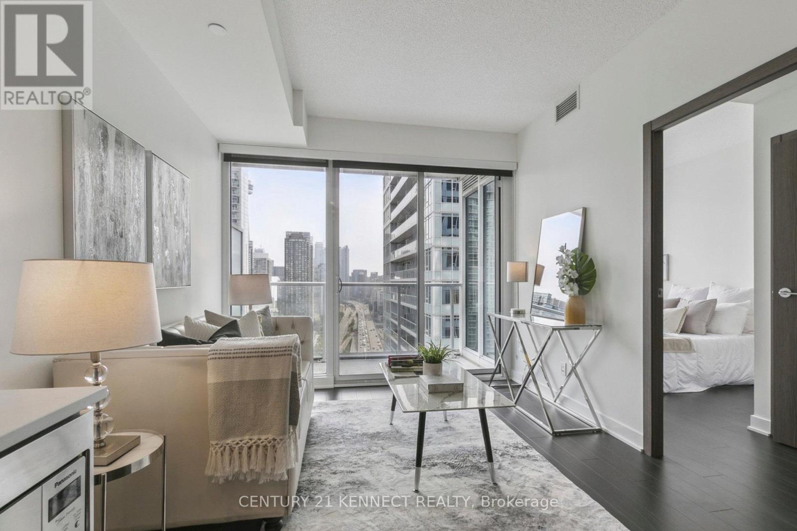 3108 - 19 Bathurst Street, Toronto (Waterfront Communities), Ontario  M5V 0N2 - Photo 4 - C12330721