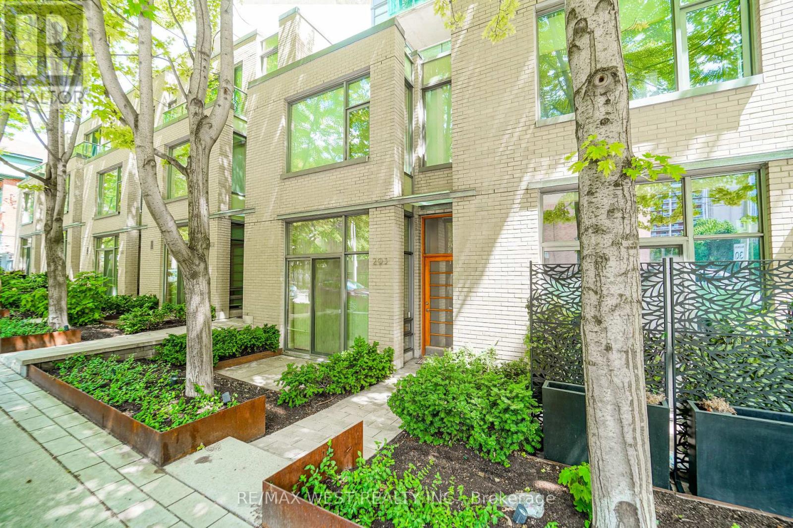 293 Mutual Street, Toronto, Ontario  M4Y 1X6 - Photo 8 - C12330743
