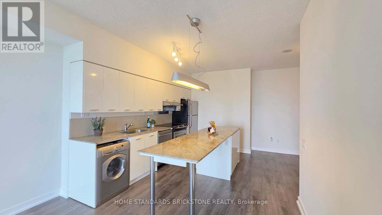2807 - 29 Singer Court, Toronto, Ontario  M2K 0B3 - Photo 5 - C12330810