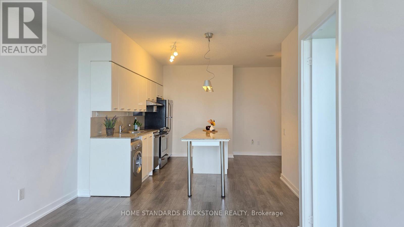 2807 - 29 Singer Court, Toronto, Ontario  M2K 0B3 - Photo 8 - C12330810