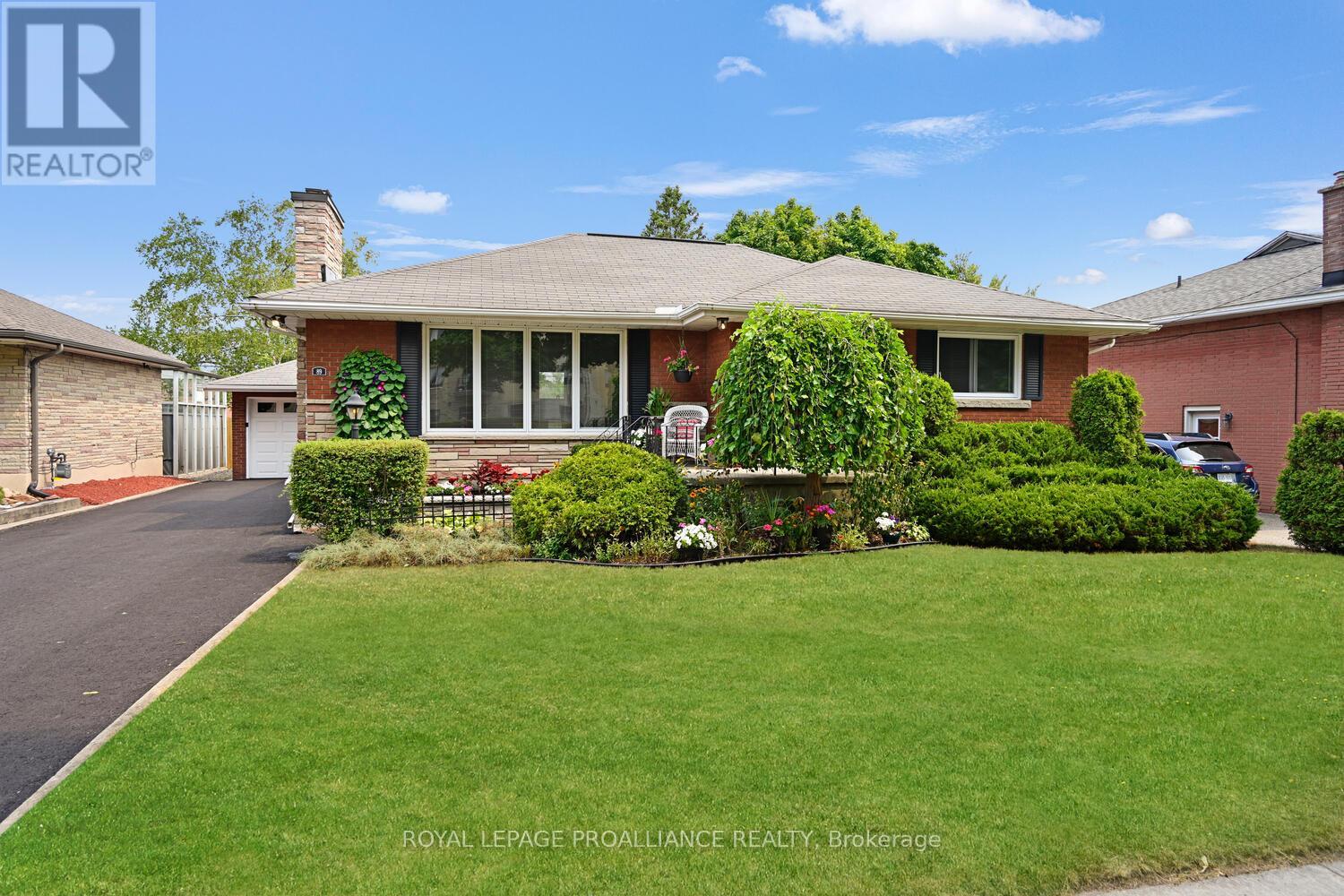 Property at 89 STEWART BOULEVARD image 1