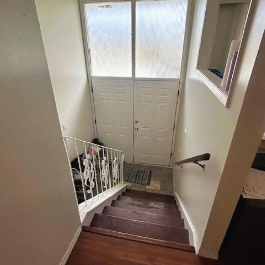 Property at 31962 HILLCREST AVENUE image 3