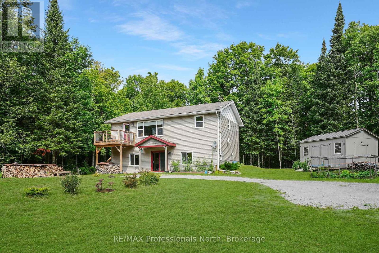 1453 Minnicock Lake Road, Dysart Et Al, Ontario  K0M 1S0 - Photo 2 - X12330913
