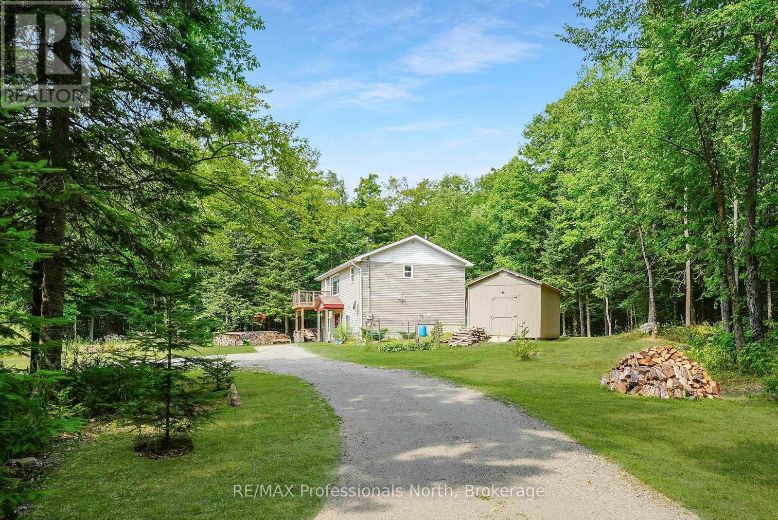 1453 Minnicock Lake Road, Dysart Et Al, Ontario  K0M 1S0 - Photo 36 - X12330913