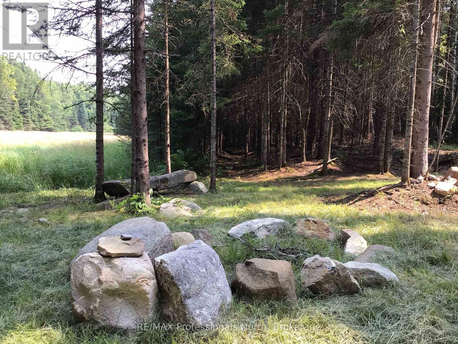 1453 Minnicock Lake Road, Dysart Et Al, Ontario  K0M 1S0 - Photo 42 - X12330913