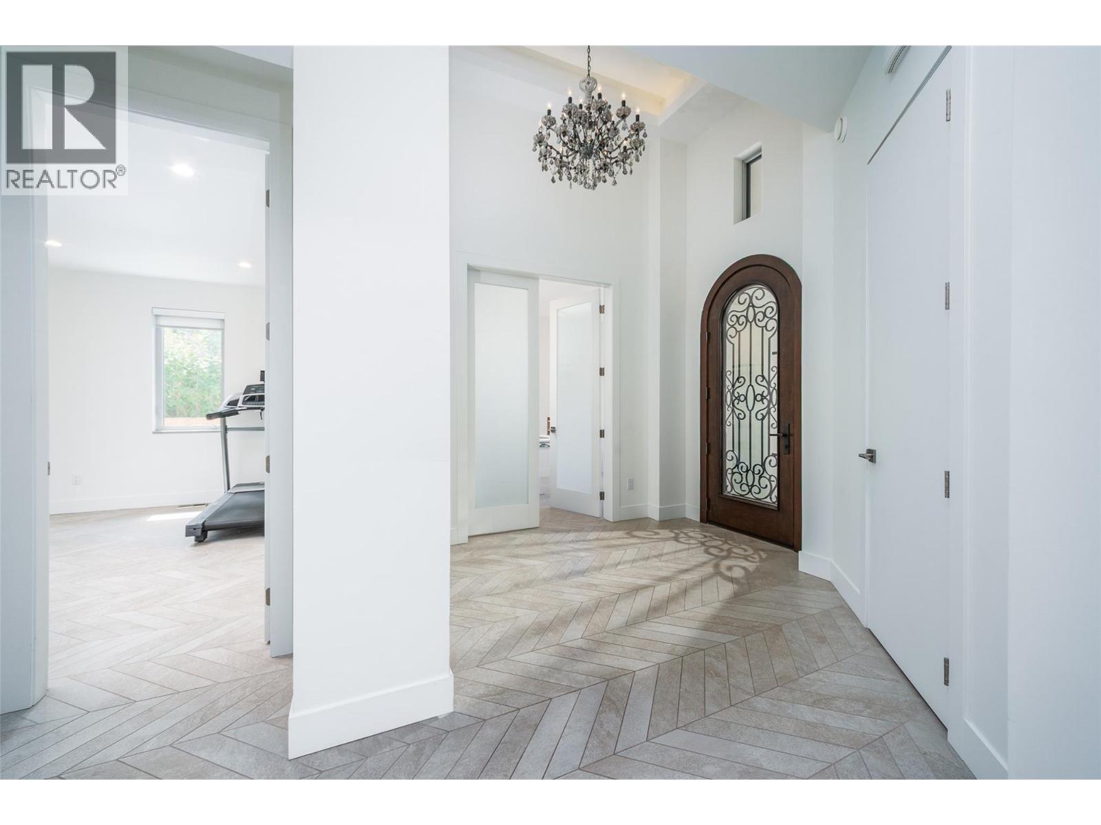 Property at 3567 Lakeshore Road image 3