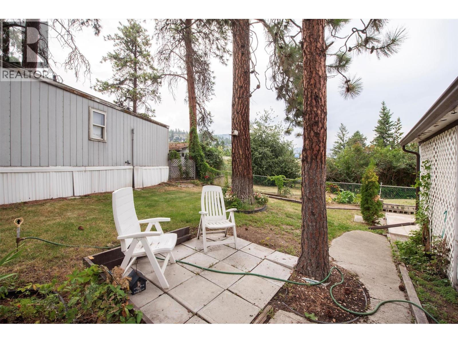2001 97 Highway S Unit# 34 West Kelowna Photo 3