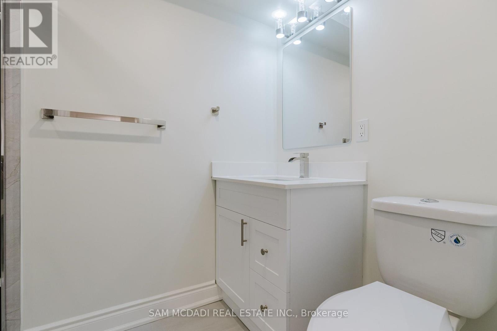 5489 Festival Drive, Mississauga, Ontario  L5M 0G6 - Photo 17 - W12264039