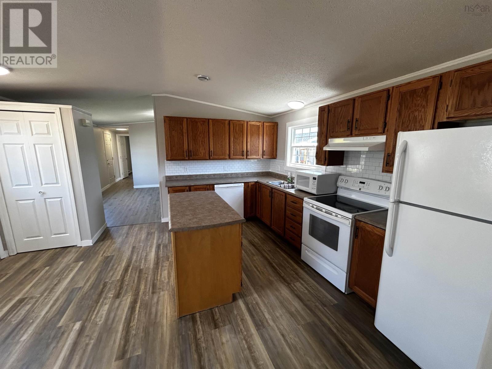 75 Fredericks Lane, Eastern Passage, Nova Scotia  B3G 1T1 - Photo 7 - 202516152