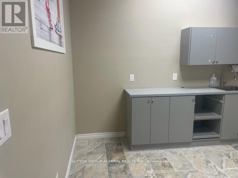 10 - 2011 Lawrence Avenue W, Toronto, Ontario  M9N 3V3 - Photo 3 - W12330807