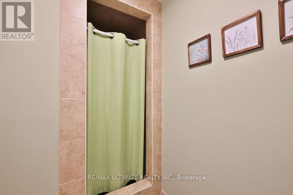 58 - 1050 Shawnmarr Road, Mississauga, Ontario  L5H 3V1 - Photo 37 - W12330822