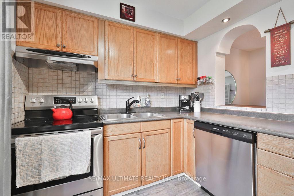 58 - 1050 Shawnmarr Road, Mississauga, Ontario  L5H 3V1 - Photo 8 - W12330822