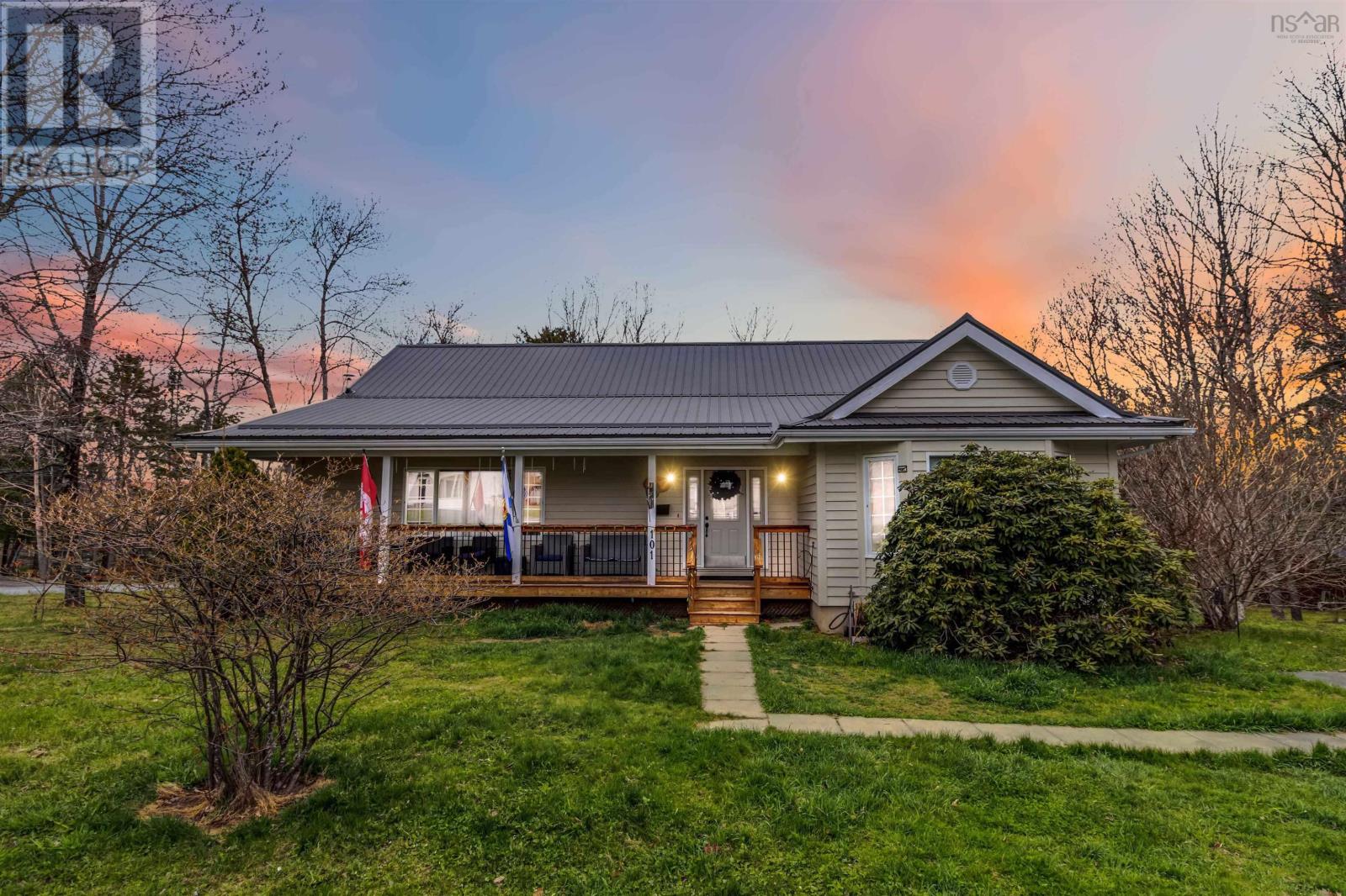 101 Olympiad Avenue, Bridgewater, Nova Scotia  B4V 1L2 - Photo 4 - 202509949