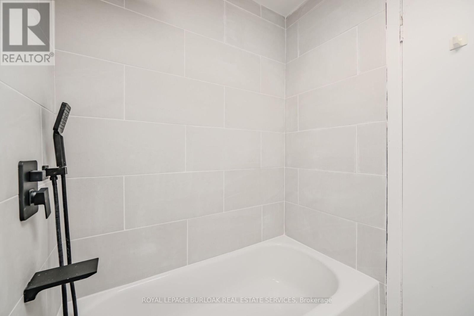 1345 Main Street E, Hamilton, Ontario  L8K 1B6 - Photo 27 - X12330745