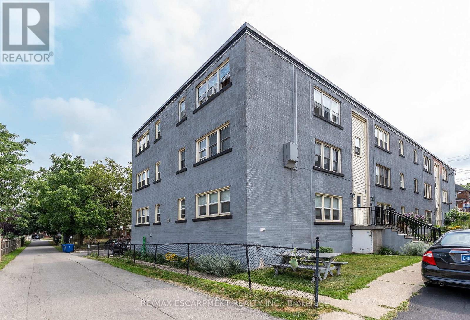 Property at 14 - 1759 KING STREET E image 1