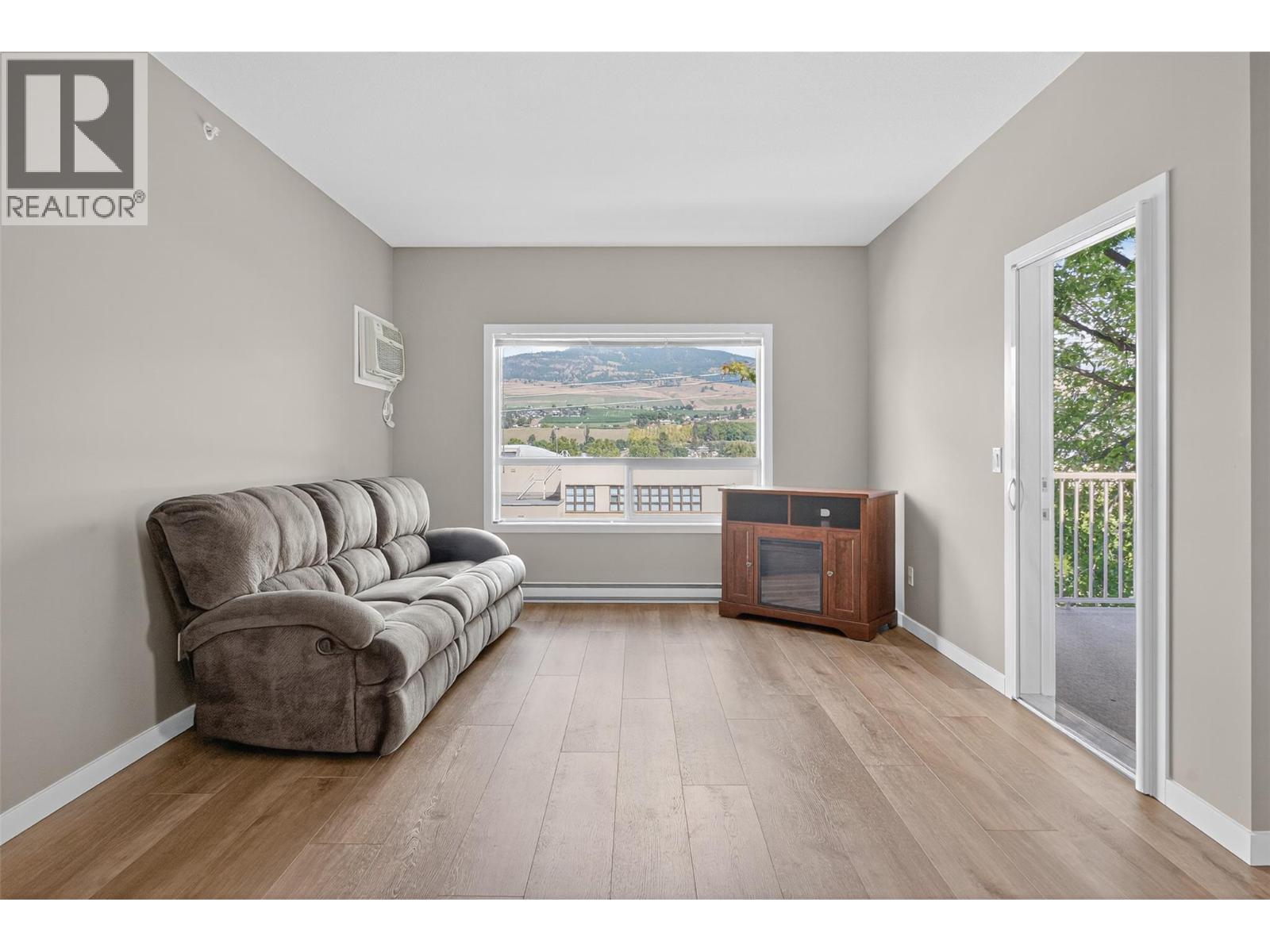 Photo 12 at 770 Rutland Road 407, Rutland North, Kelowna Photo 12 at 770 Rutland Road 407, Rutland North, Kelowna