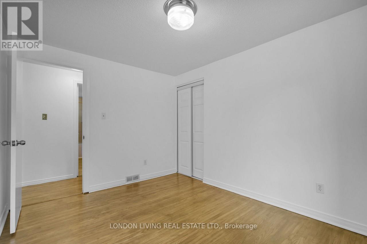 80 Rollscourt Place, London North, Ontario  N6G 1M2 - Photo 19 - X12330950