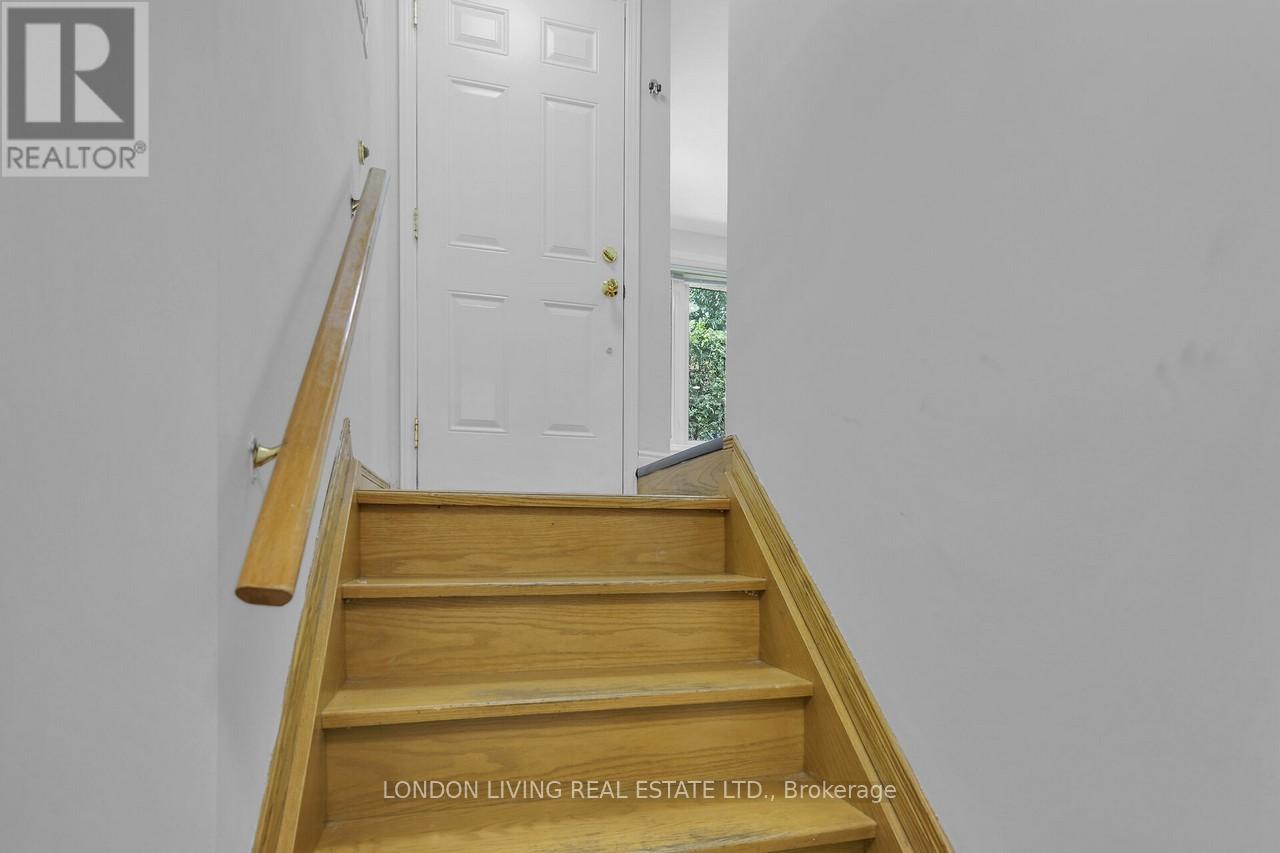 80 Rollscourt Place, London North, Ontario  N6G 1M2 - Photo 22 - X12330950