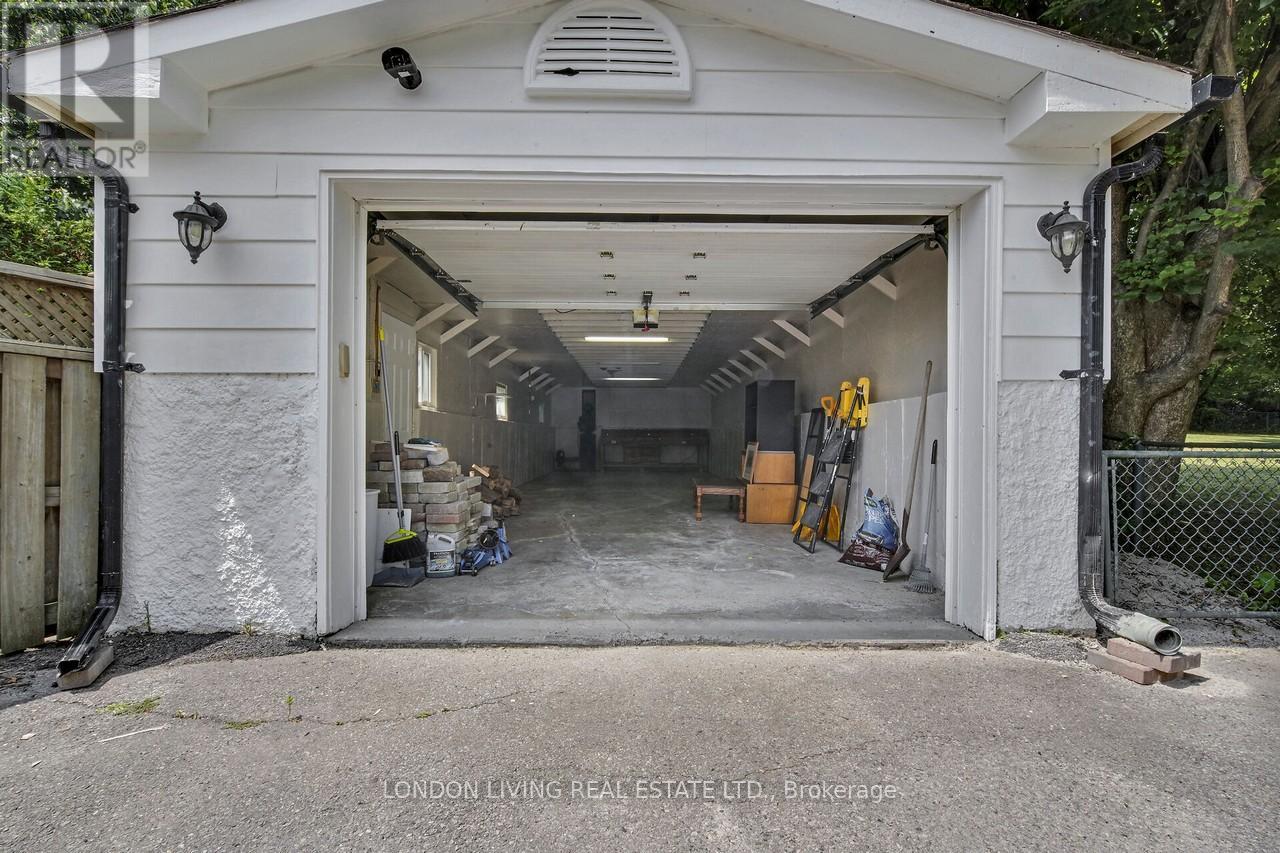 80 Rollscourt Place, London North, Ontario  N6G 1M2 - Photo 31 - X12330950