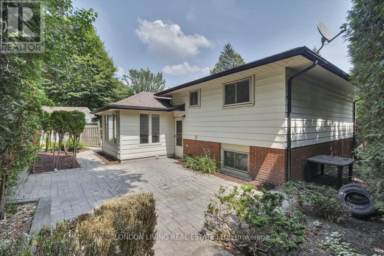80 Rollscourt Place, London North, Ontario  N6G 1M2 - Photo 41 - X12330950