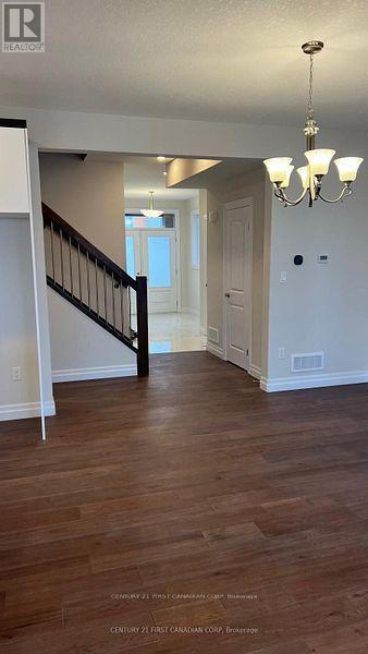 568 Chelton Road, London South, Ontario  N6M 0H7 - Photo 6 - X12330972