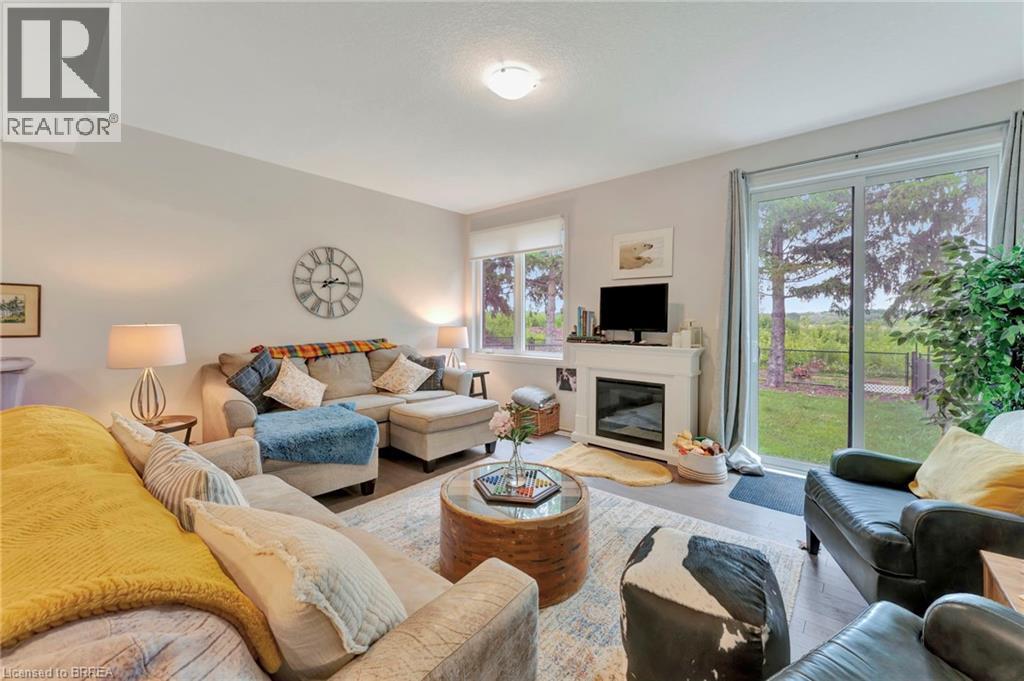 Photo 14 of 29 for 152 Middleton Street