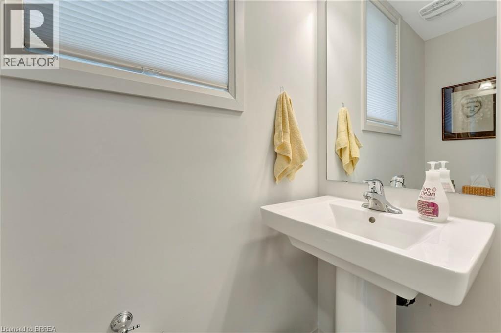 Photo 6 of 29 for 152 Middleton Street