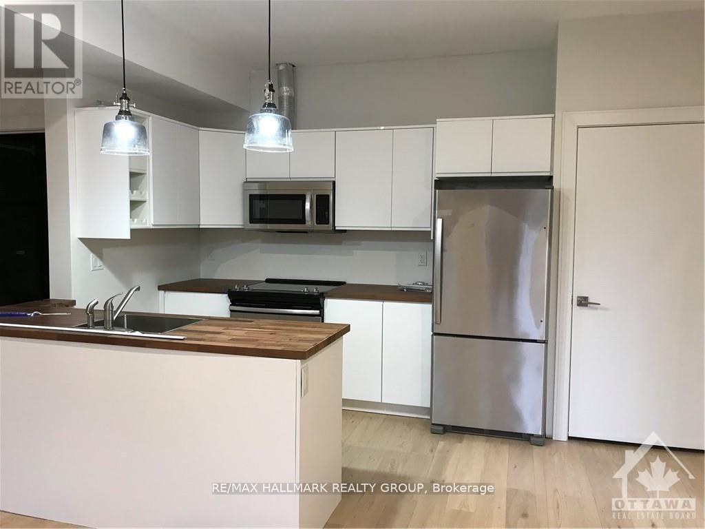 14 Thornton Avenue, Ottawa, Ontario  K1S 2R9 - Photo 17 - X12330969