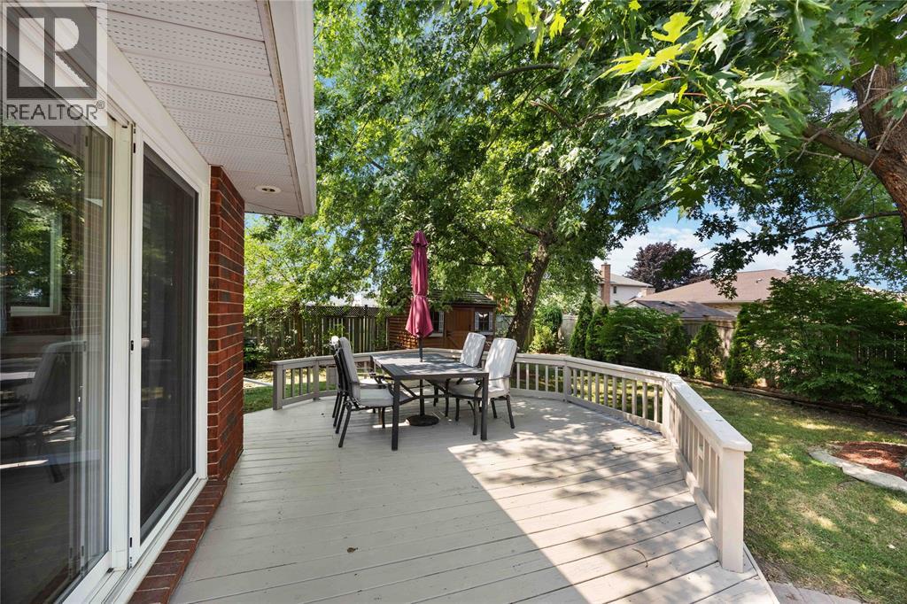 454 St. Lawrence Court, Sarnia, Ontario  N7S 6E3 - Photo 42 - 25019845