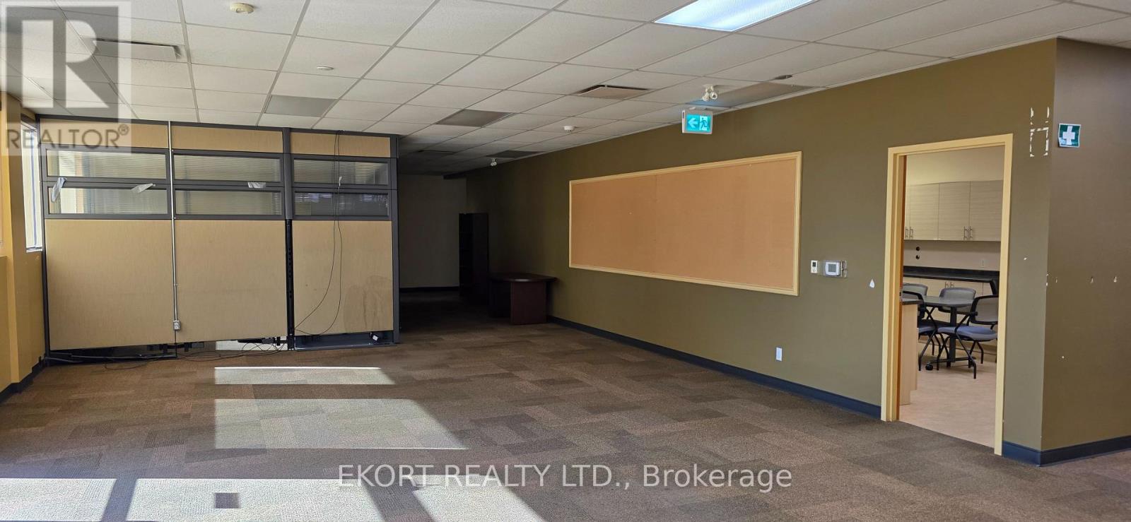 71 Adam Street, Belleville, Ontario  K8N 5K3 - Photo 11 - X12330987