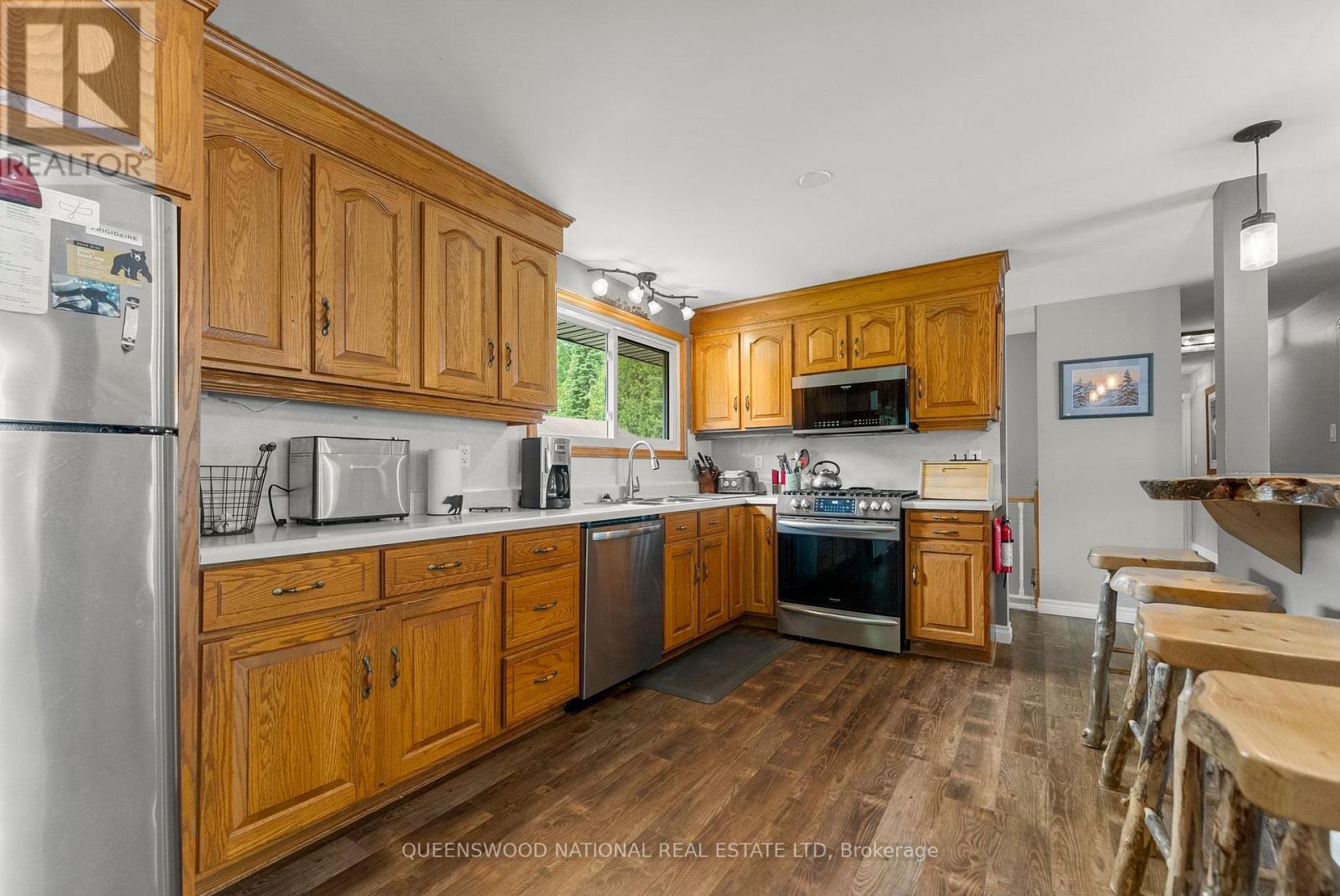 272 Wiltom Drive, Madawaska Valley, Ontario  K0J 1B0 - Photo 12 - X12234677