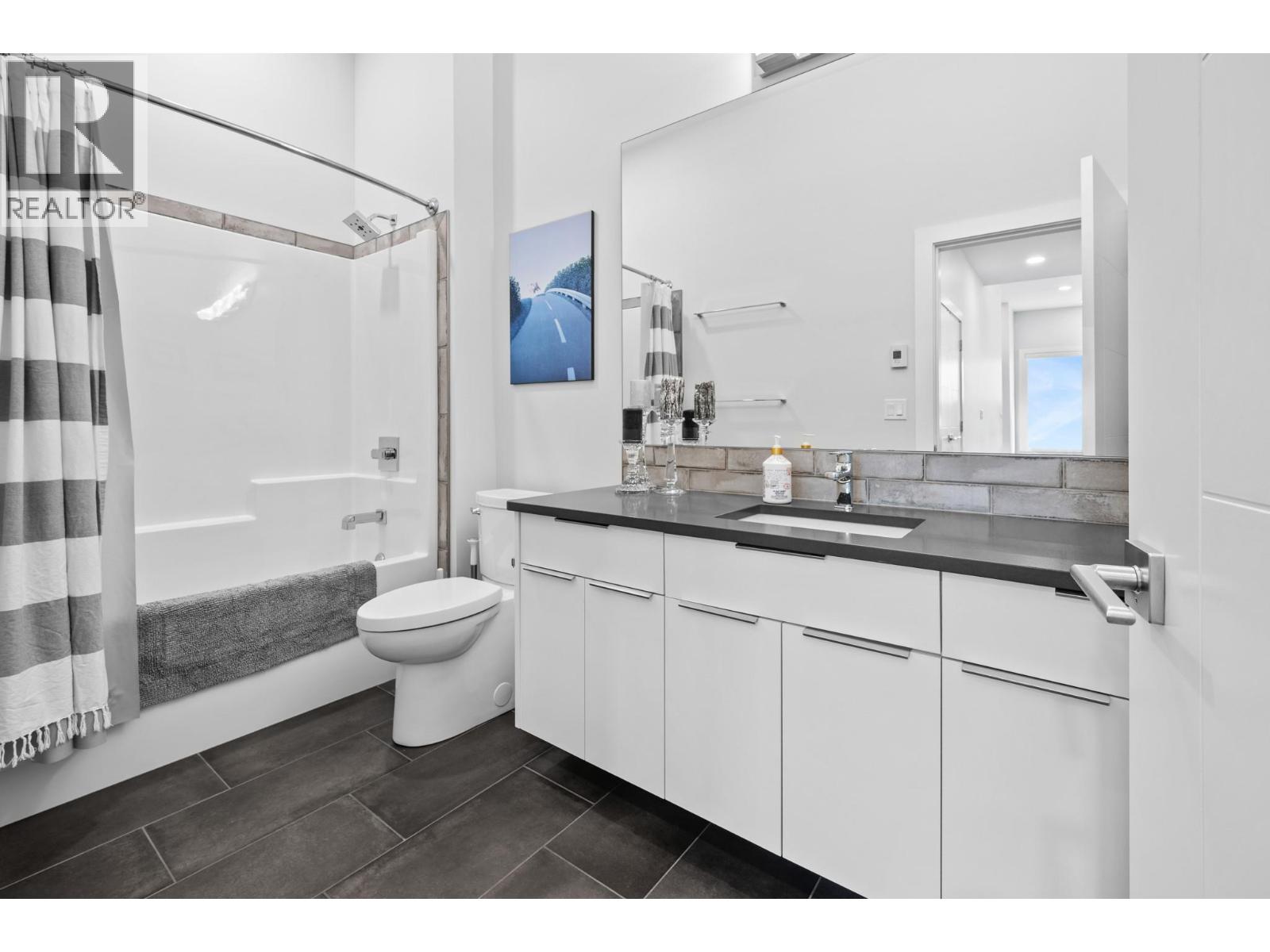 7158 Apex Drive, Vernon, British Columbia  V1B 4E4 - Photo 40 - 10358687