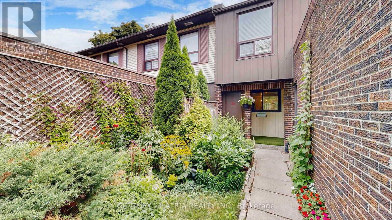 Property at 80 SPIRE HILLWAY image 2