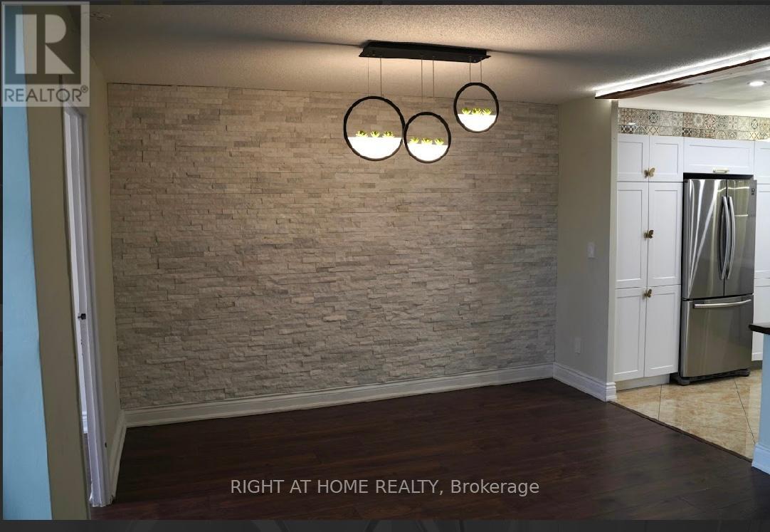 2001 - 627 The West Mall, Toronto, Ontario M9C 4X5 - Photo 7 - W12330882