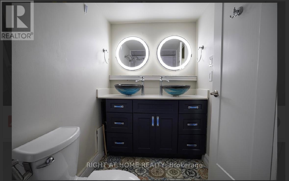 2001 - 627 The West Mall, Toronto, Ontario M9C 4X5 - Photo 8 - W12330882