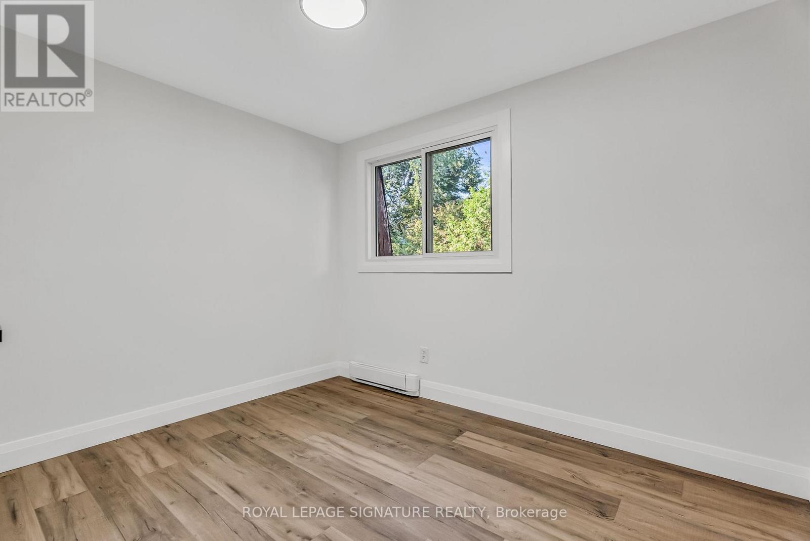 27 Tulip Street, Oakville, Ontario  L6L 3V3 - Photo 31 - W12330891