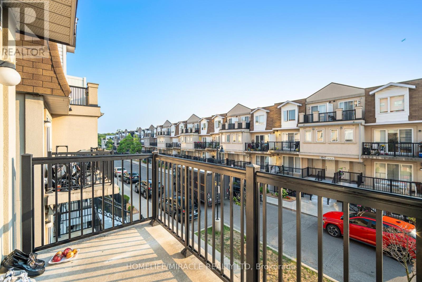 2002 - 3049 Finch Avenue W, Toronto, Ontario M9M 0A5 - Photo 38 - W12330923