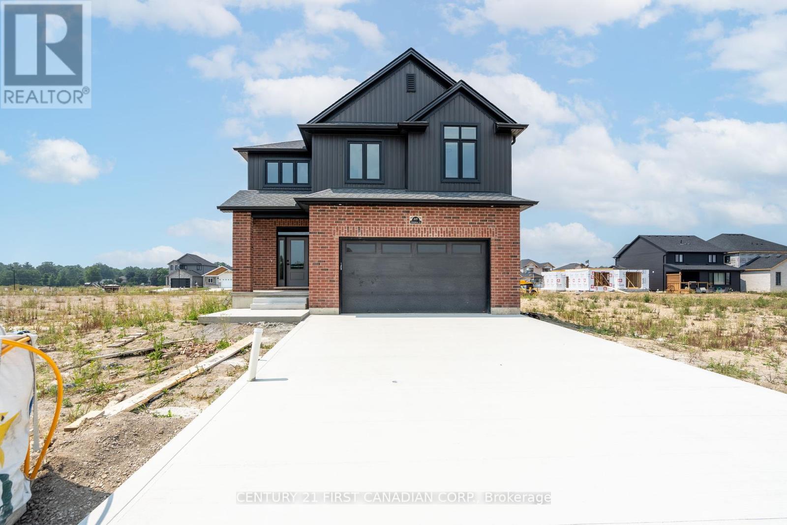 105 SHELDABREN STREET, North Middlesex, Ontario