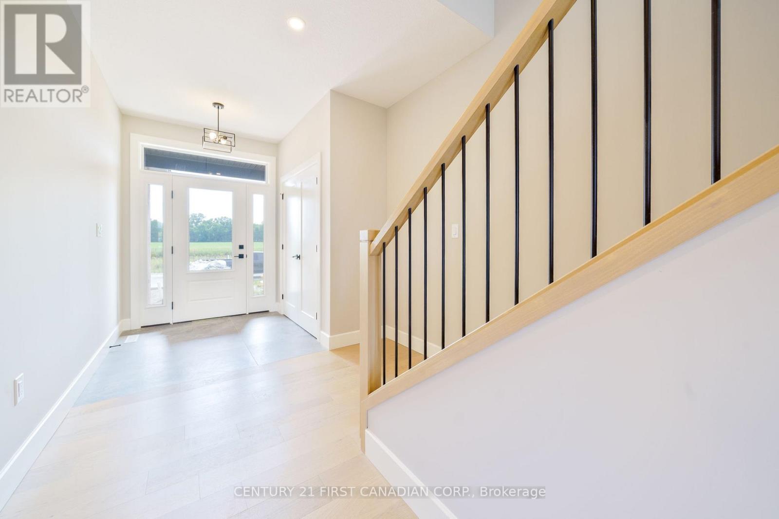 105 Sheldabren Street, North Middlesex, Ontario  N0M 1A0 - Photo 5 - X12233846
