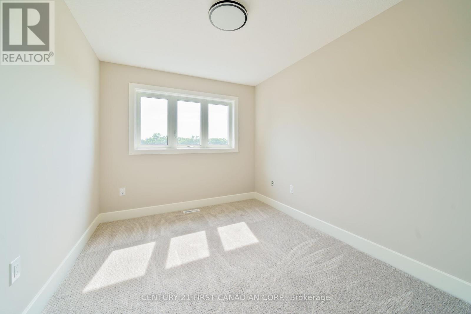 105 Sheldabren Street, North Middlesex, Ontario  N0M 1A0 - Photo 29 - X12233846