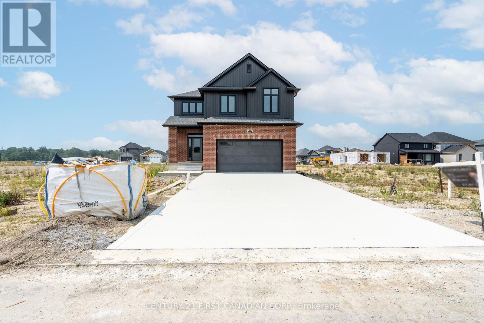 105 Sheldabren Street, North Middlesex, Ontario  N0M 1A0 - Photo 3 - X12233846
