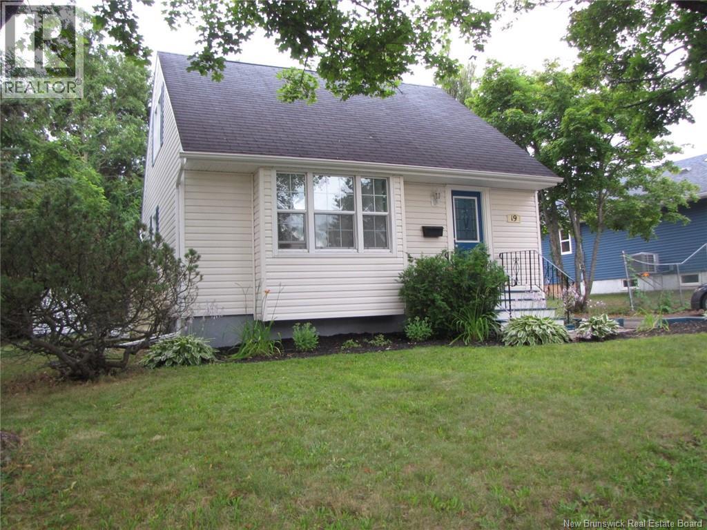 19 Fundy Road, Riverview, New Brunswick  E1B 1E1 - Photo 3 - NB124065